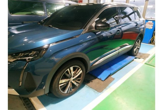 Peugeot 5008  第11張相片