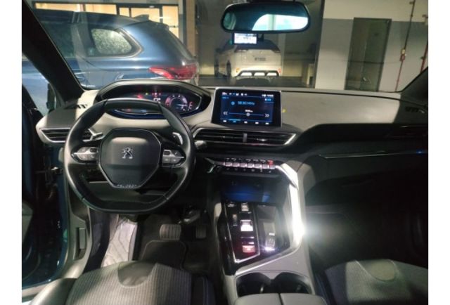 Peugeot 5008  第22張相片