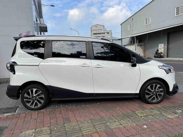SIENTA 1.8  第4張相片