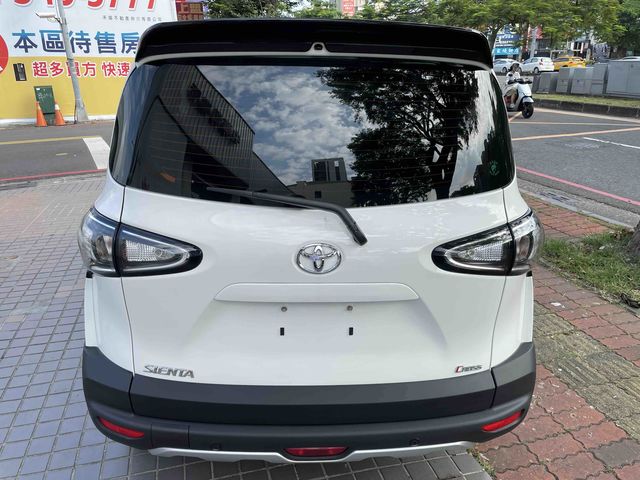 SIENTA 1.8  第6張相片