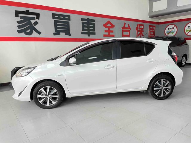 PRIUS 1.5  第4張相片