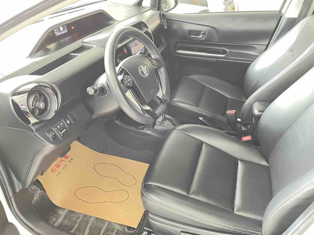 PRIUS 1.5  第8張相片