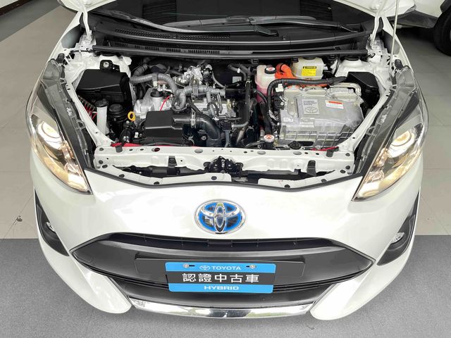 PRIUS 1.5  第10張相片