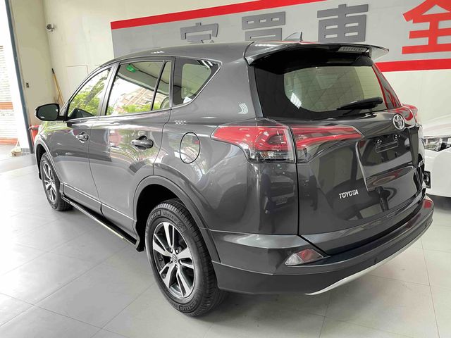 RAV4 2.0  第5張相片