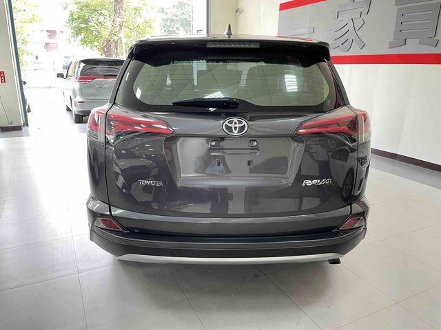 RAV4 2.0  第6張相片