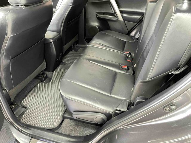 RAV4 2.0  第9張相片