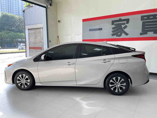 PRIUS 1.8  第4張相片