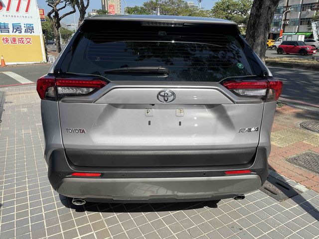 RAV4 2.0  第6張相片