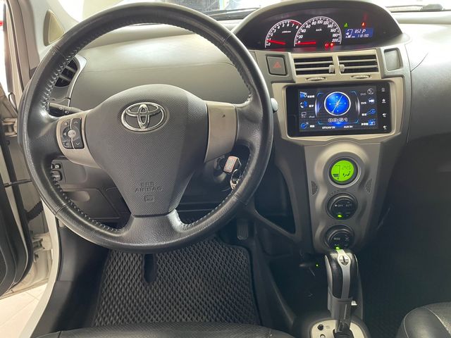 YARIS 1.5  第7張相片