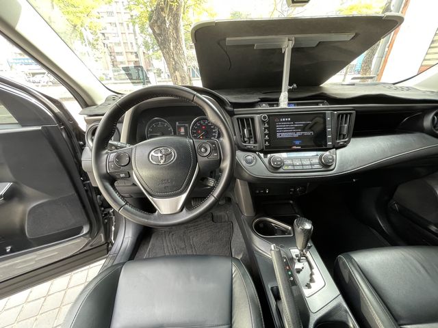 RAV4 2.0  第7張相片