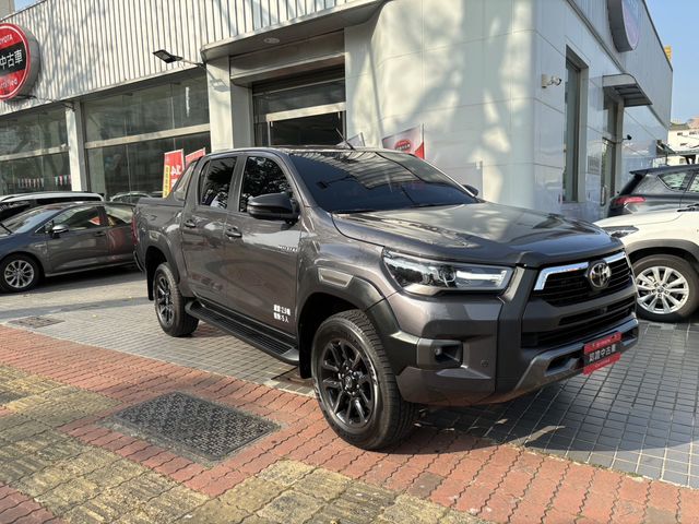 HILUX  第3張相片