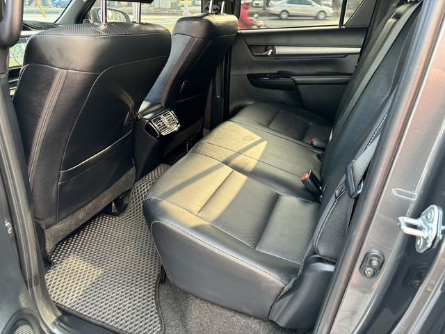 HILUX  第9張相片