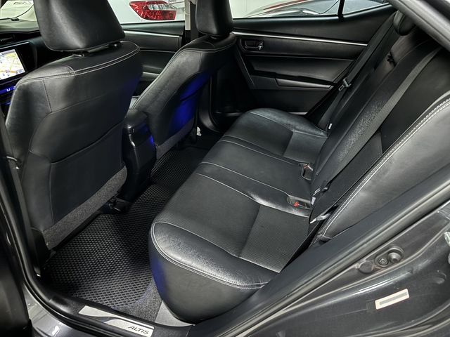 ALTIS 1.8  第9張相片