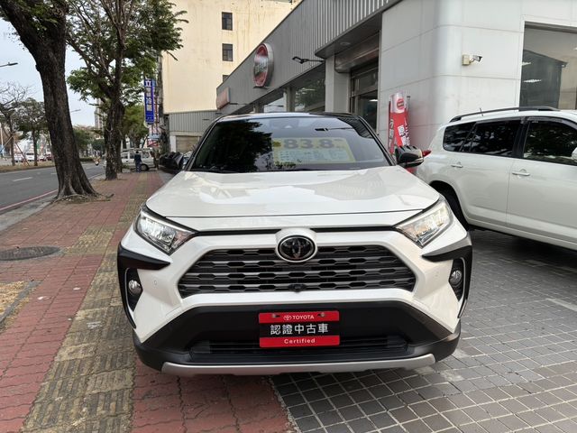 RAV4 2.0  第2張相片