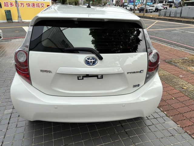 PRIUS 1.5  第6張相片