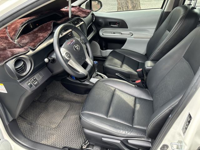 PRIUS 1.5  第8張相片