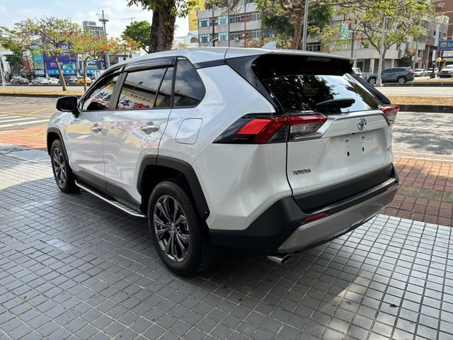 RAV4 2.0  第5張相片