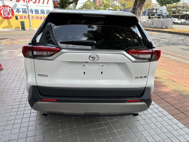 RAV4 2.0  第6張相片