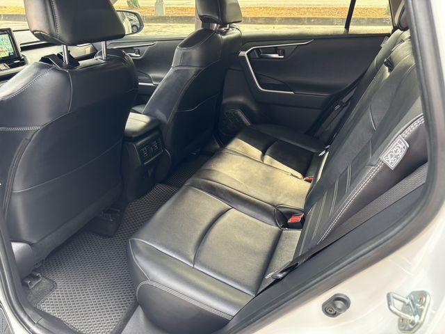 RAV4 2.0  第9張相片