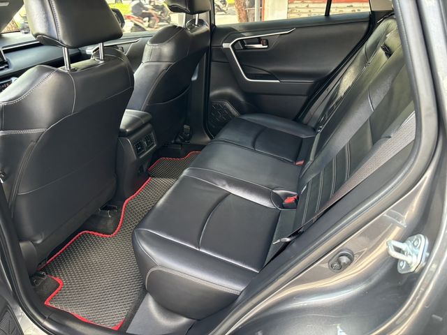 RAV4 2.0  第9張相片
