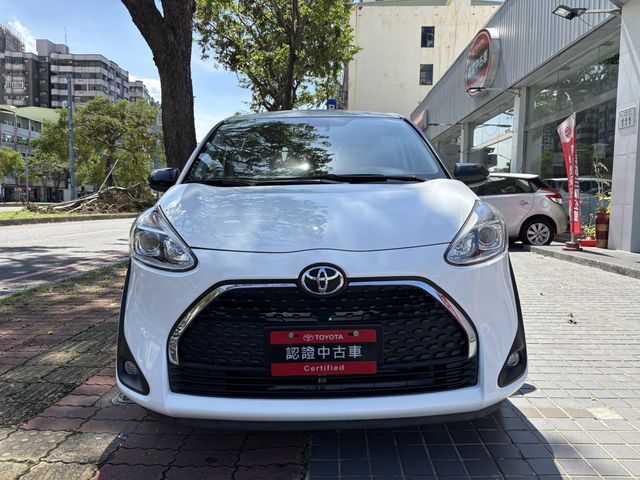 SIENTA 1.8  第2張相片