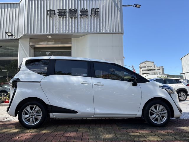 SIENTA 1.8  第4張相片