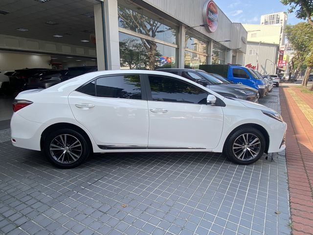 ALTIS 1.8  第4張相片