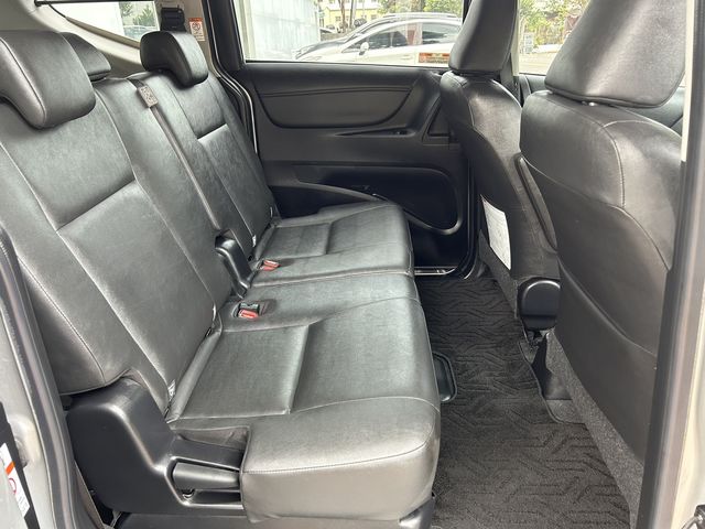 SIENTA 1.8  第9張相片