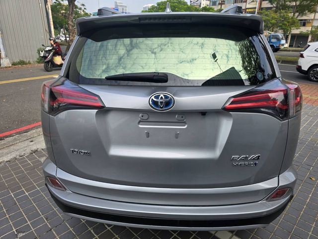RAV4 2.5 HV  第6張相片