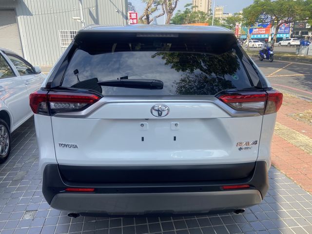 RAV4 2.5 HV  第6張相片