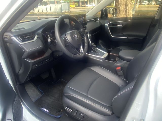 RAV4 2.5 HV  第8張相片