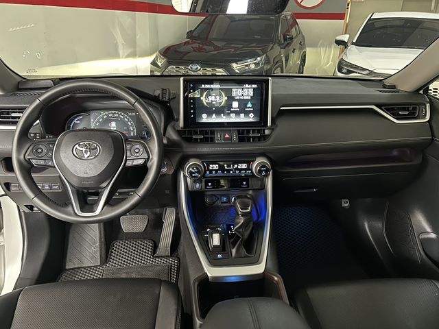 RAV4 2.5 HV  第7張相片