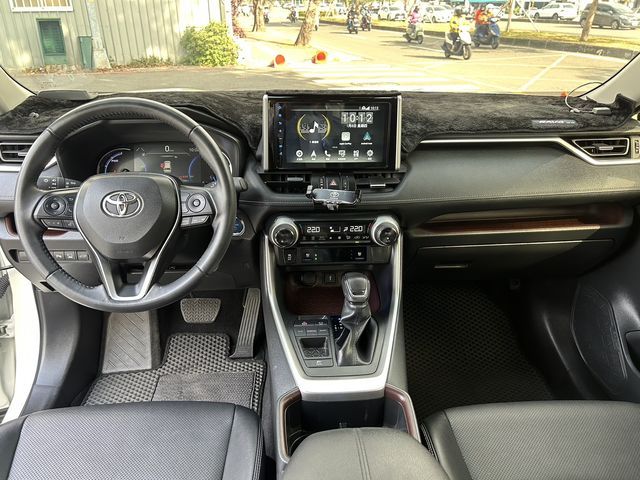 RAV4 2.5 HV  第7張相片