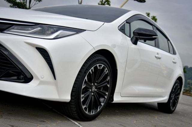 TOYOTA豐田 ALTIS  第2張相片