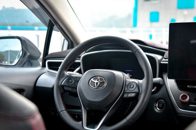 TOYOTA豐田 ALTIS  第7張相片