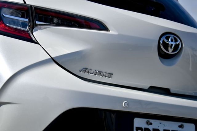 TOYOTA豐田 AURIS  第5張相片