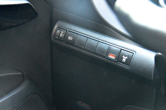TOYOTA豐田 AURIS  第8張相片