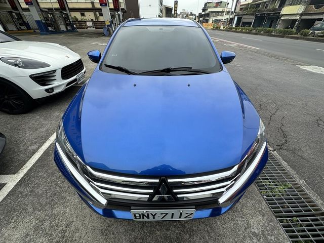 MITSUBISHI三菱 GRAND LANCER  第3張相片