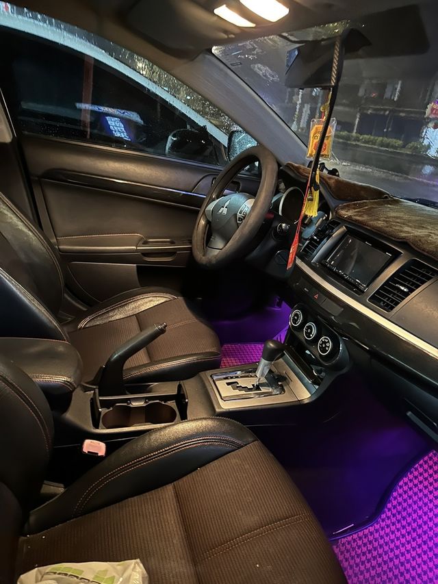 MITSUBISHI三菱 LANCER IO  第9張相片