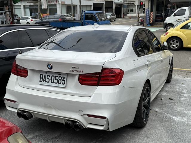 BMW寶馬 328I  第2張相片
