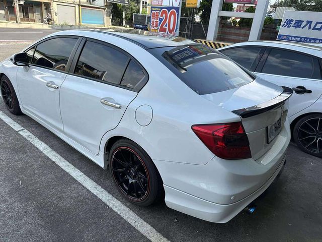HONDA本田 CIVIC  第2張相片