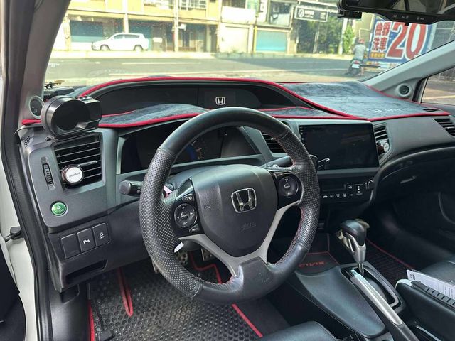 HONDA本田 CIVIC  第4張相片