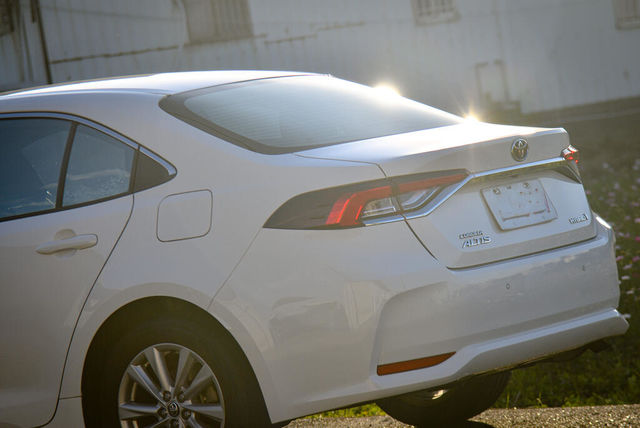 TOYOTA豐田 COROLLA ALTIS HYBRID  第3張相片