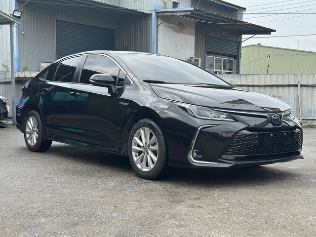 TOYOTA豐田 COROLLA ALTIS HYBRID  第1張相片