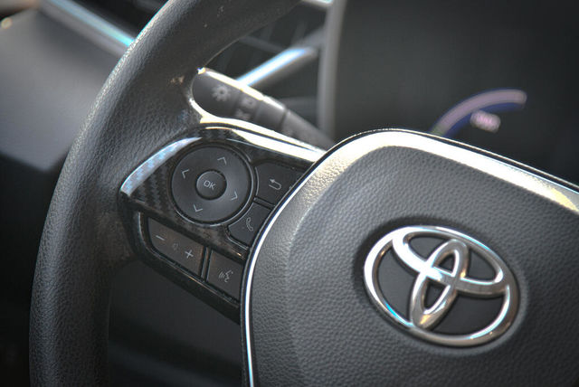 TOYOTA豐田 COROLLA ALTIS HYBRID  第5張相片