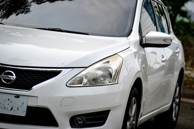 NISSAN日產 TIIDA  第2張相片