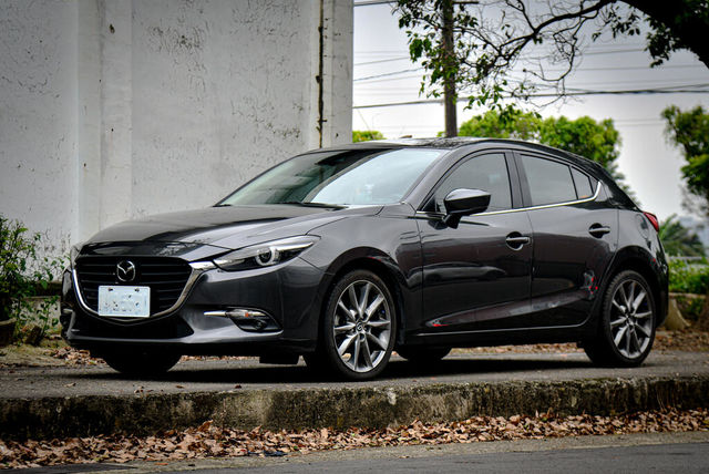 MAZDA馬自達 MAZDA 3  第1張相片