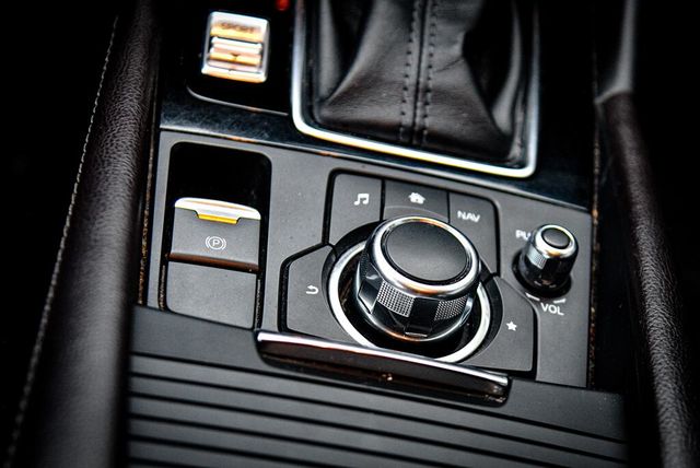 MAZDA馬自達 MAZDA 3  第12張相片