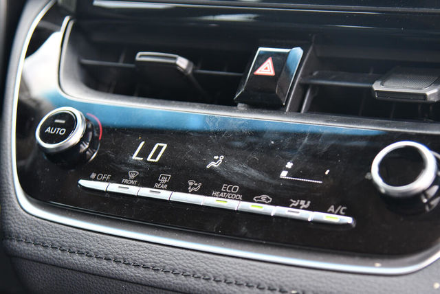 TOYOTA豐田 COROLLA ALTIS HYBRID  第10張相片