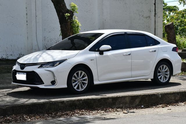 TOYOTA豐田 COROLLA ALTIS HYBRID  第1張相片